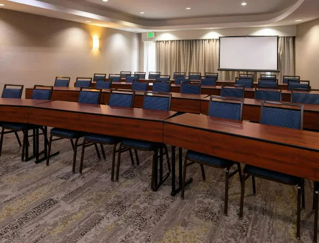Courtyard by Marriott High Point hotel detail image 3