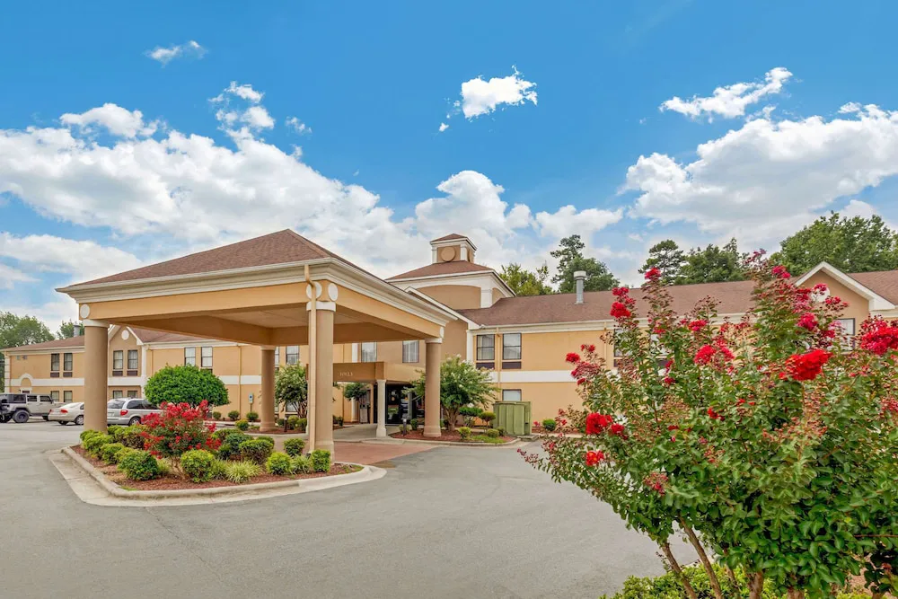 Quality Inn High Point - Archdale hotel hero