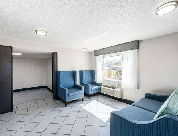 Econo Lodge Vicksburg hotel detail image 4