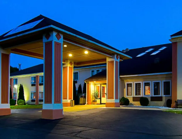 Quality Inn Plainfield I-395 hotel detail image 1