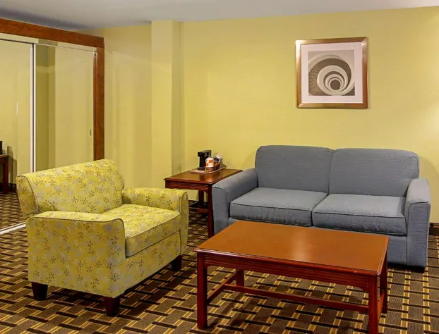 Quality Inn Plainfield I-395 hotel detail image 4