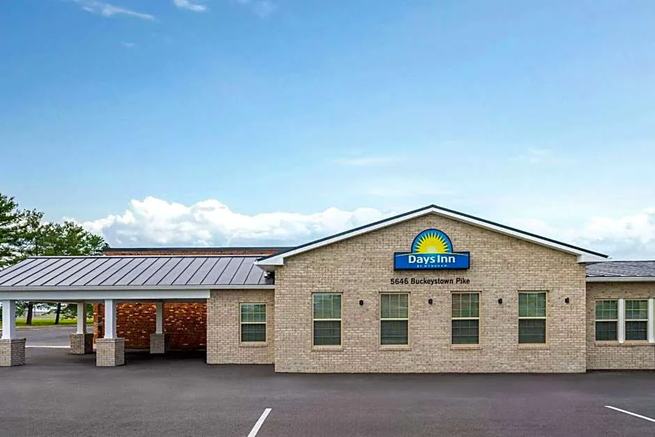 Days Inn by Wyndham Frederick hotel hero