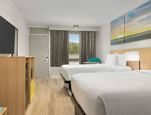 Days Inn by Wyndham Lake City I-75 hotel detail image 3