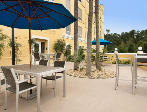 Hampton Inn & Suites Lake City hotel detail image 1