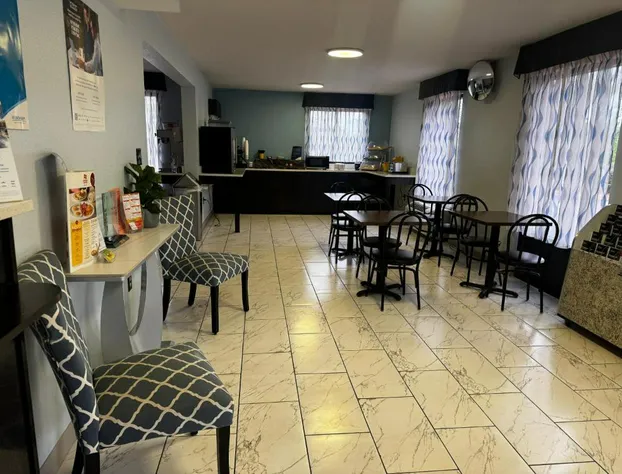 Days Inn by Wyndham Lake City I-10 hotel detail image 3