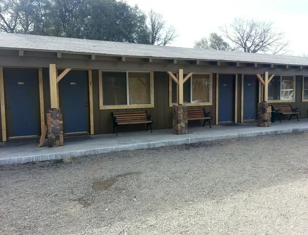 Yosemite Gold Country Lodge hotel detail image 1