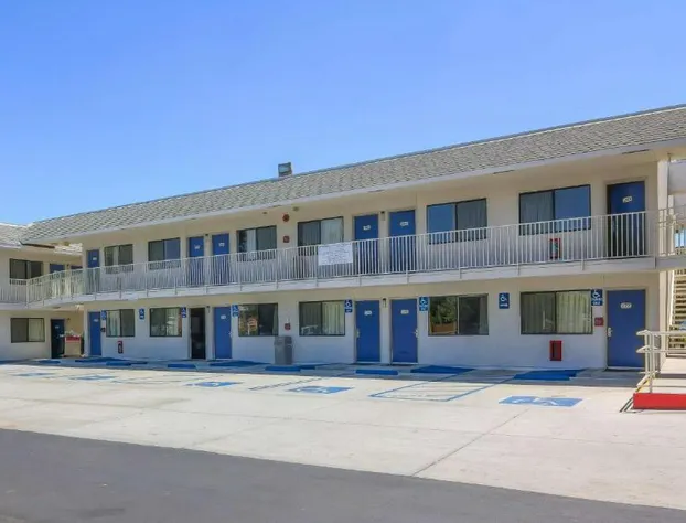 Vagabond Inn Sylmar hotel detail image 1