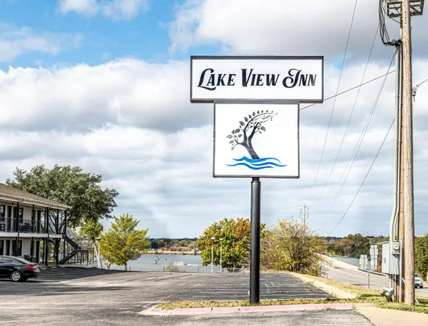 Lake View Inn hotel detail image 1