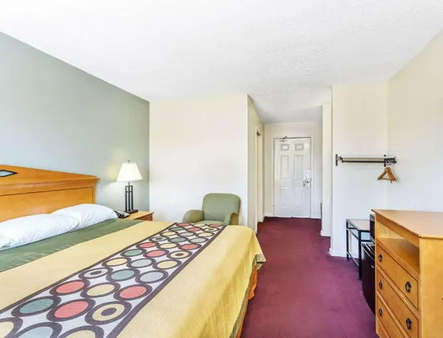 Super 8 by Wyndham Manning hotel detail image 2