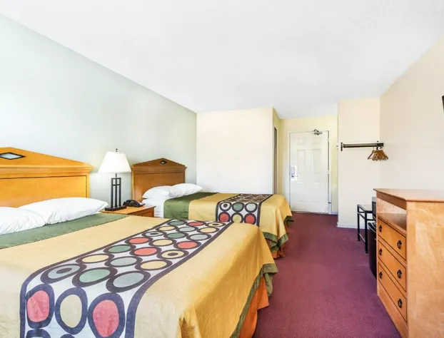 Super 8 by Wyndham Manning hotel detail image 4