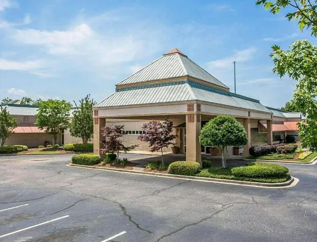 Quality Inn Sumter near Shaw AFB hotel detail image 1