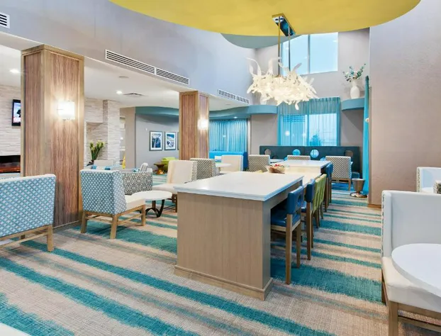 Holiday Inn Express Hotel & Suites Warner Robins North West by IHG hotel detail image 1