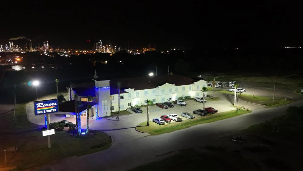 Rivers Inn & Suites hotel hero