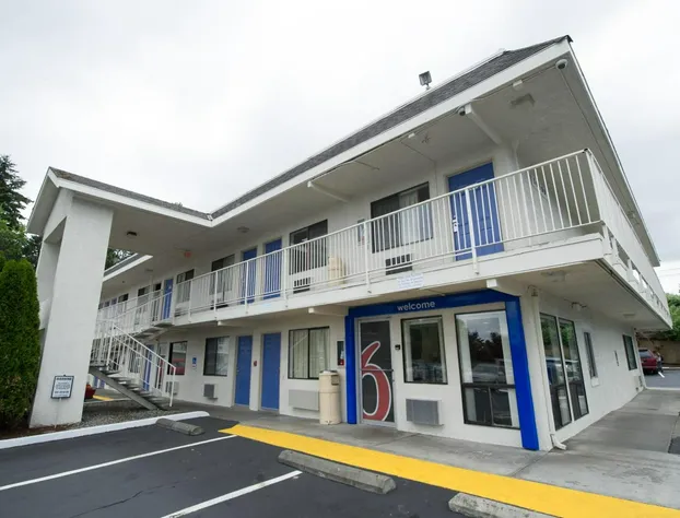 Motel 6 Seattle, WA - Airport hotel detail image 1