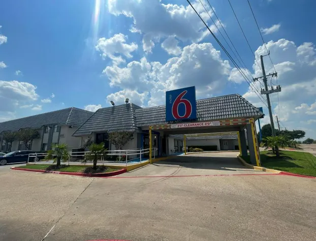 Motel 6 Duncanville, TX - Dallas hotel detail image 4