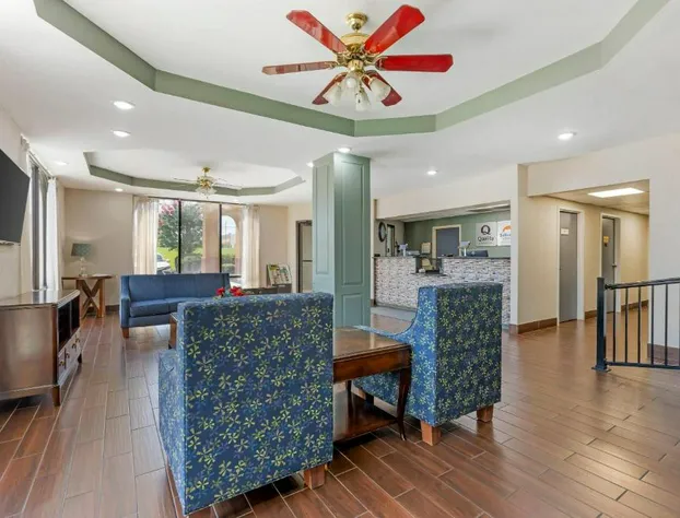 Quality Inn & Suites Orangeburg hotel detail image 4