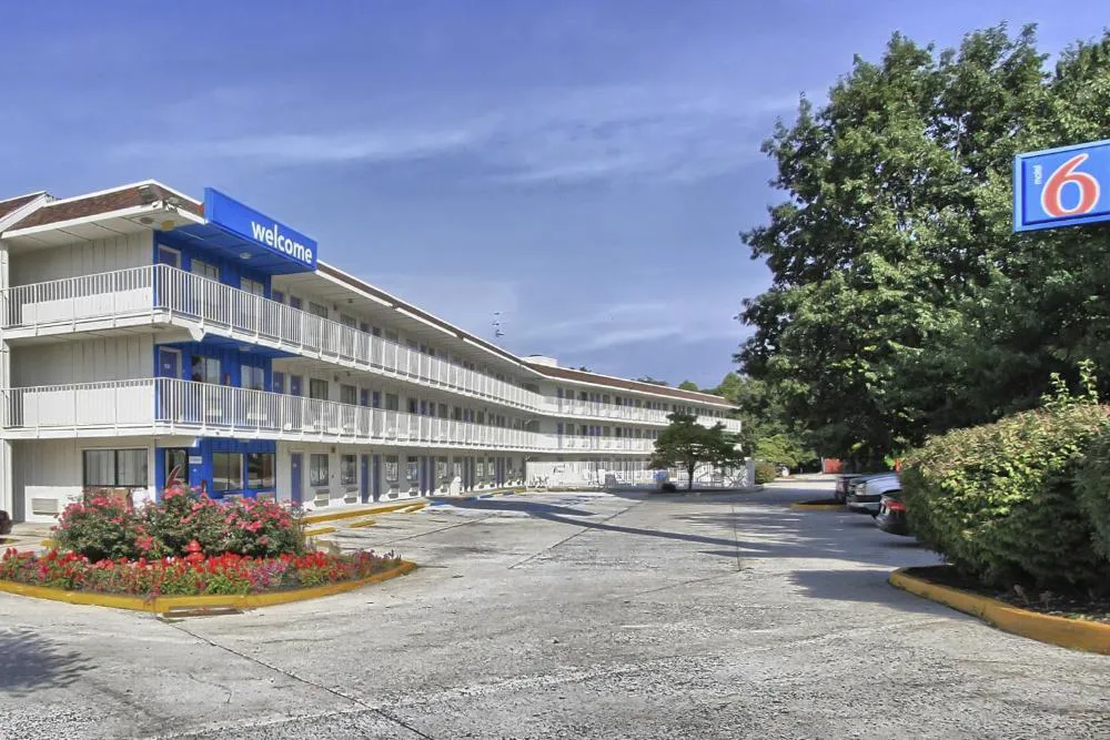 Motel 6 New Cumberland, PA - Harrisburg - Hershey South hotel hero