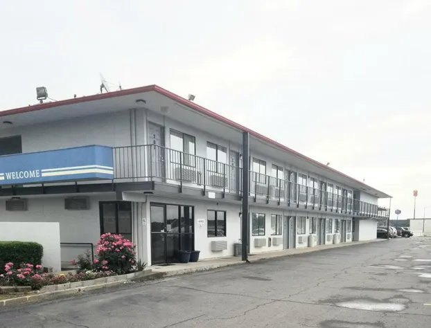 Skyline Inn hotel detail image 1