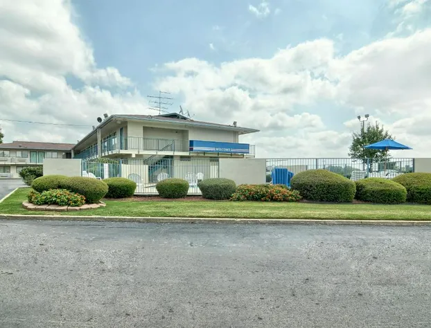 Skyline Inn hotel detail image 3