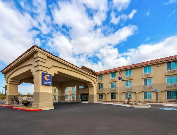 Comfort Inn & Suites El Centro I - 8 hotel detail image 1