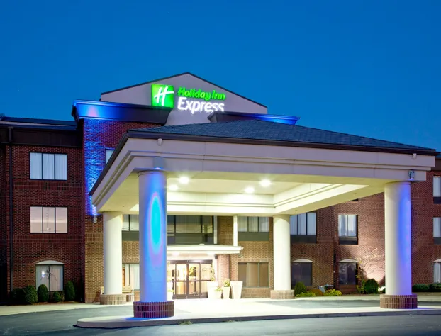 Holiday Inn Express & Suites Shelbyville by IHG hotel detail image 1