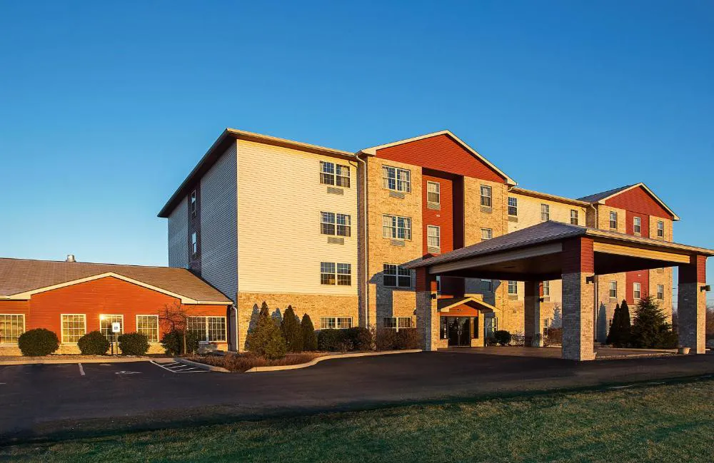 Comfort Inn & Suites hotel hero