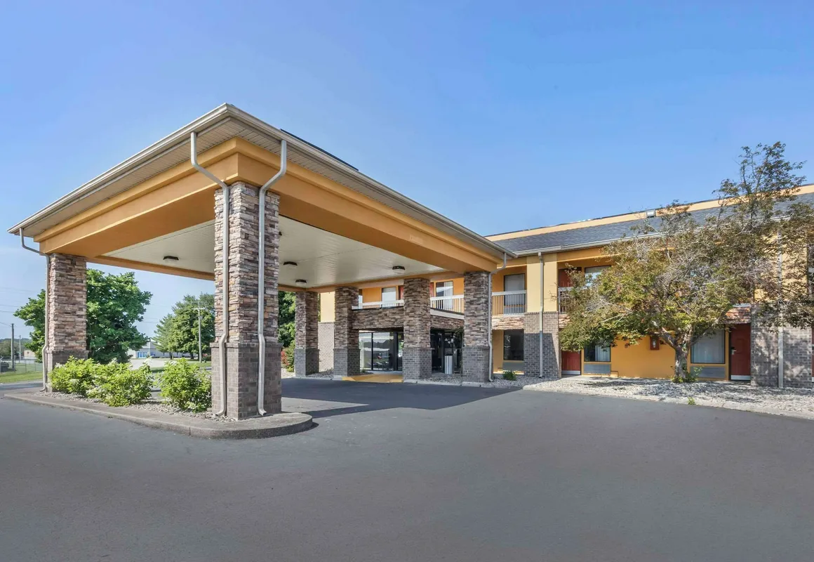 Quality Inn Glasgow hotel hero