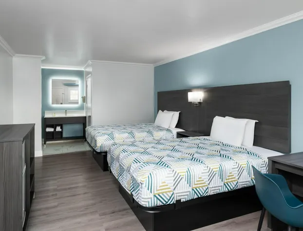 Red Lion Inn & Suites Lemoore hotel detail image 4