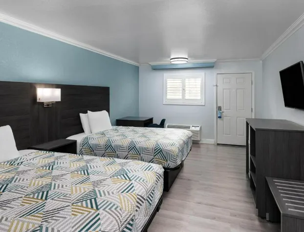 Red Lion Inn & Suites Lemoore hotel detail image 3