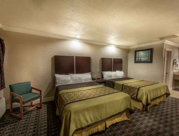 Edgewater Inn Reedley hotel detail image 3