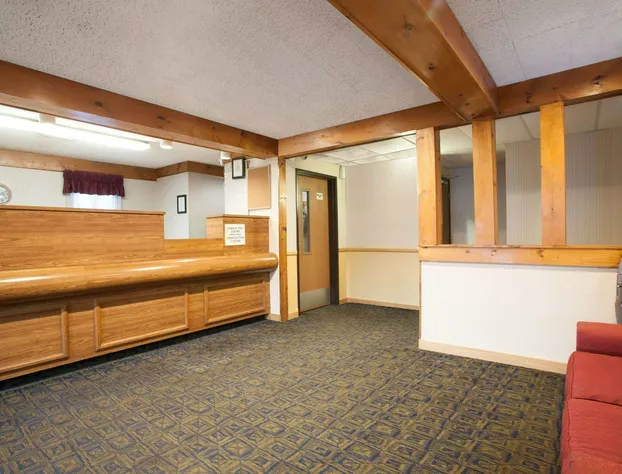 Super 8 by Wyndham Oneonta/Cooperstown hotel detail image 2