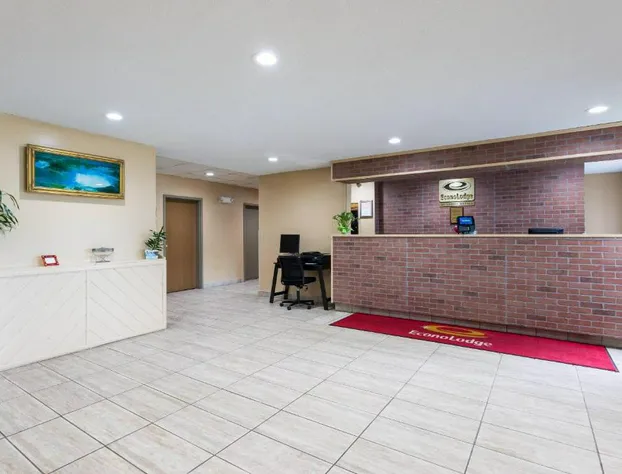 Econo Lodge Painted Post - Corning hotel detail image 4