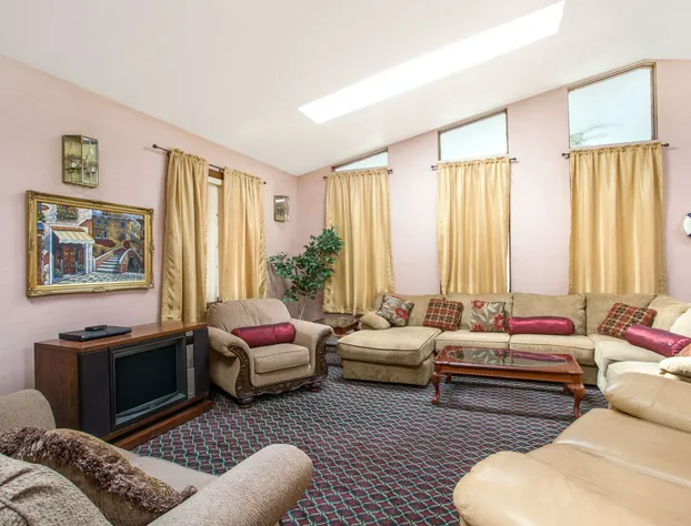 Knights Inn Endwell hotel detail image 1