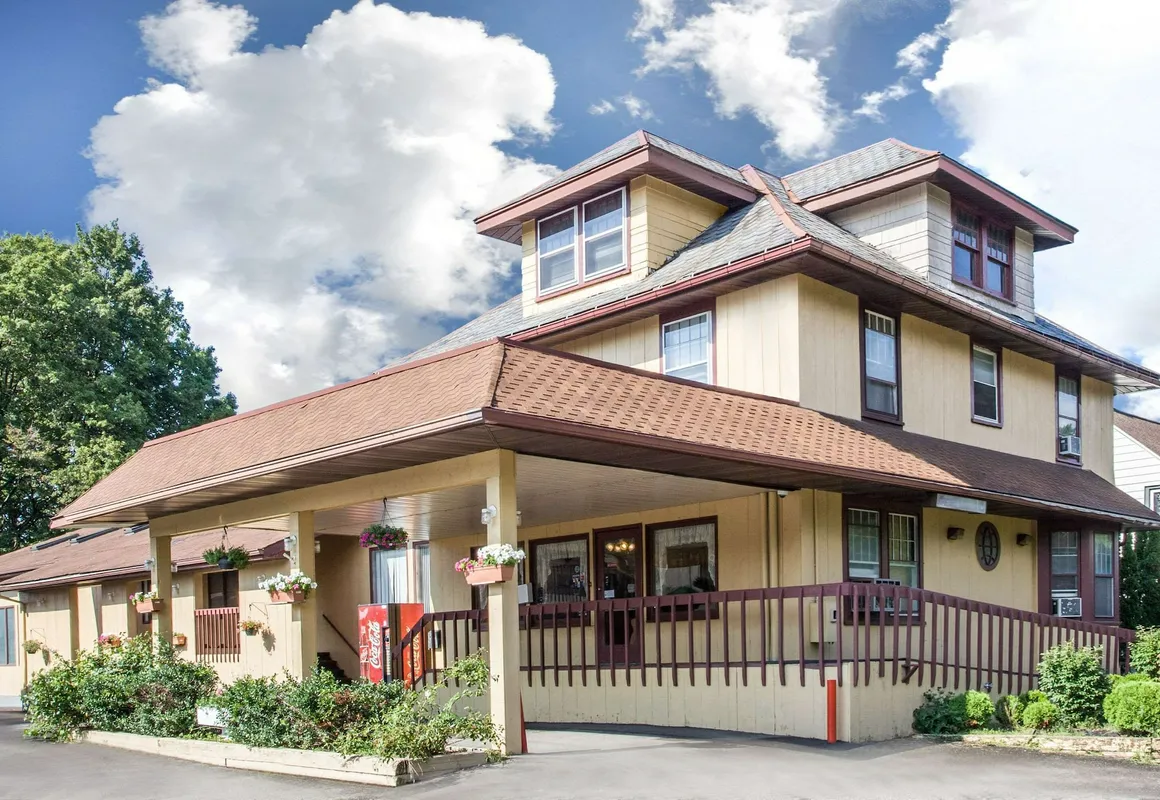 Knights Inn Endwell hotel hero