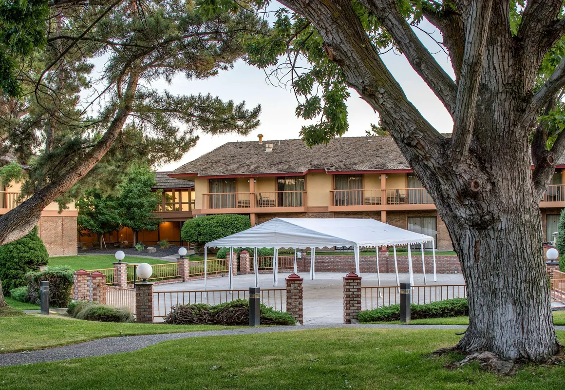 Red Lion Hotel Pasco Airport & Conference Center hotel hero