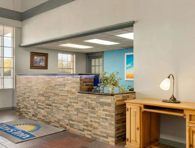 Days Inn by Wyndham Lawton hotel detail image 4