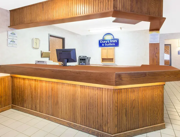 Days Inn & Suites by Wyndham Davenport East hotel detail image 2