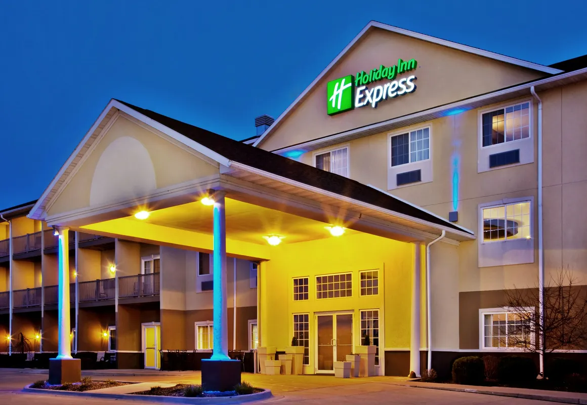 Holiday Inn Express Le Claire Riverfront-Davenport by IHG hotel hero