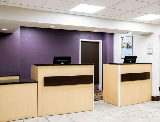 La Quinta Inn by Wyndham Davenport & Conference Center hotel detail image 3