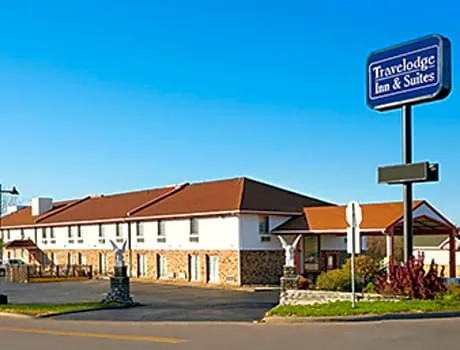 Travelodge Inn & Suites by Wyndham Muscatine hotel detail image 2