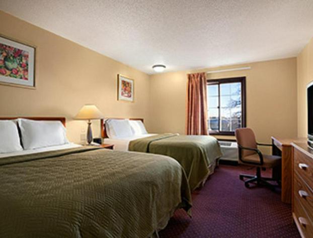 Travelodge Inn And Suites by Wyndham Muscatine hotel detail image 4
