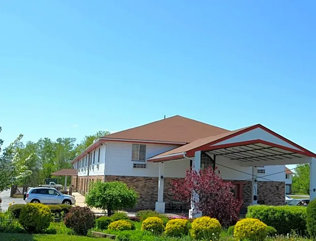 Travelodge Inn & Suites by Wyndham Muscatine hotel detail image 1