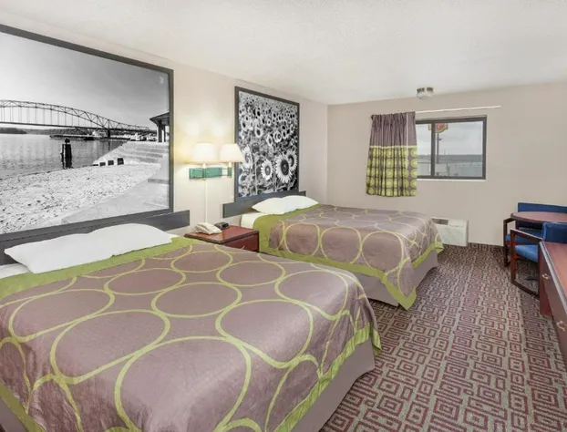 Super 8 by Wyndham Muscatine hotel detail image 4