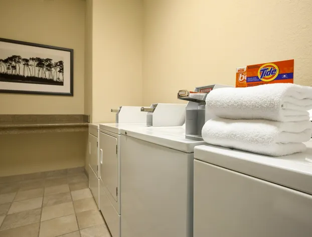 Country Inn & Suites by Radisson, Davenport - Quad Cities hotel detail image 4