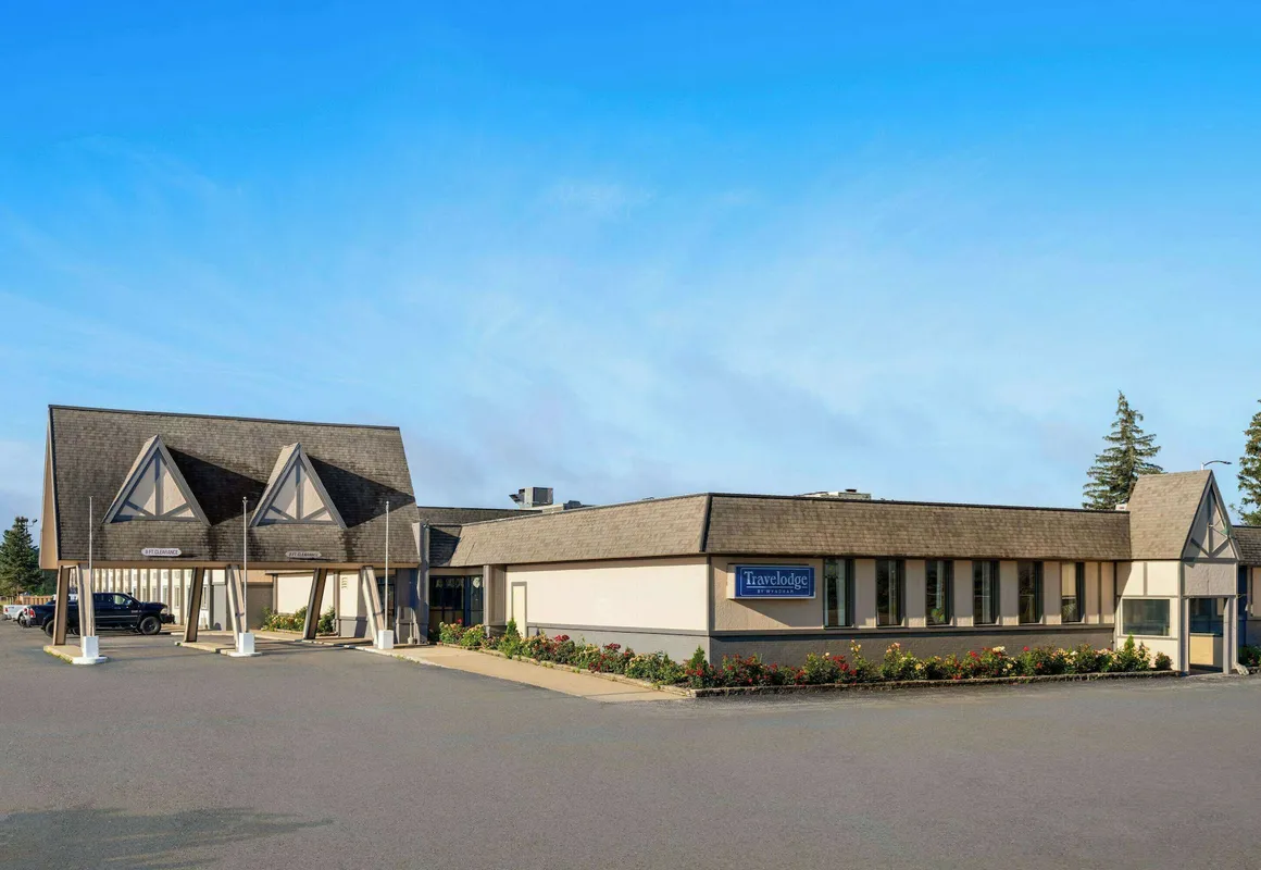 Travelodge by Wyndham Gaylord hotel hero