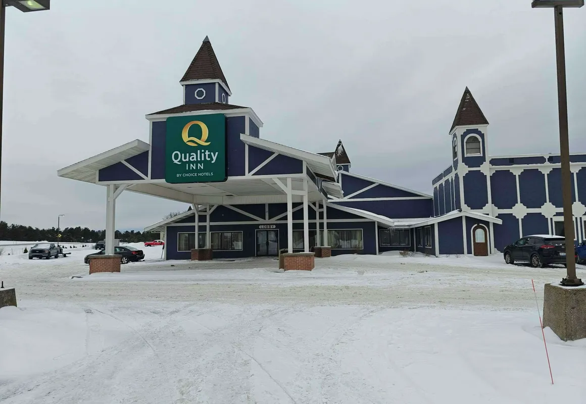 Quality Inn Gaylord hotel hero