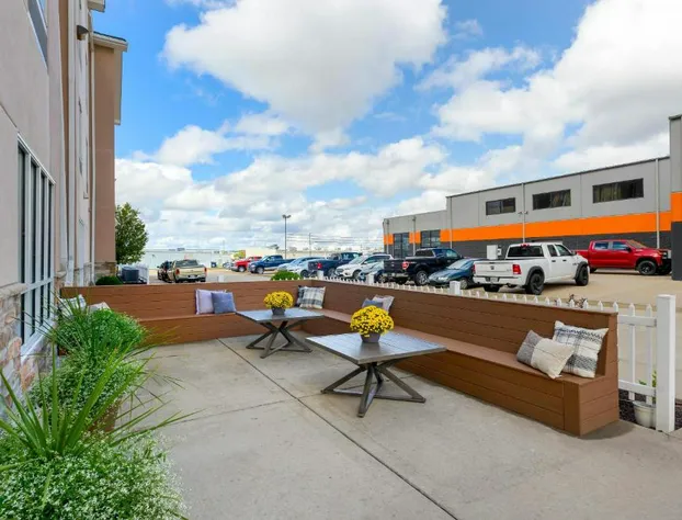 Comfort Inn & Suites Marion I-57 hotel detail image 4