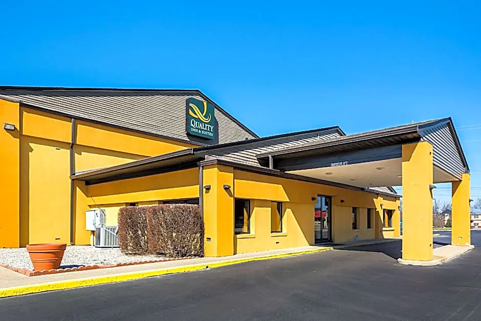 Quality Inn & Suites Greensburg I-74 hotel hero