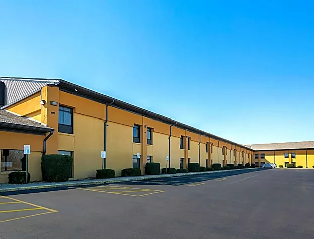 Quality Inn & Suites Greensburg I-74 hotel detail image 3