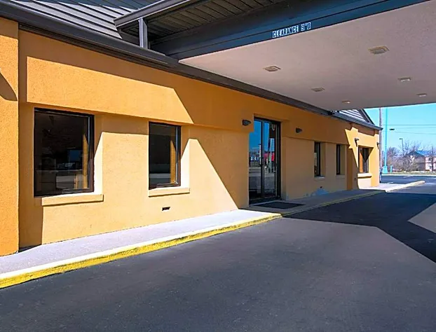 Quality Inn & Suites Greensburg I-74 hotel detail image 4